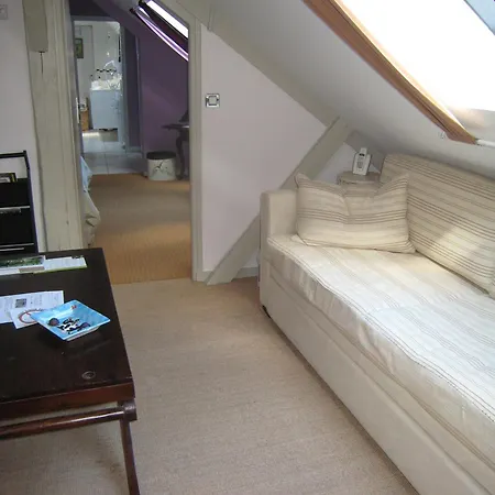 Le Manoir Aux Vaches Hotel 3*